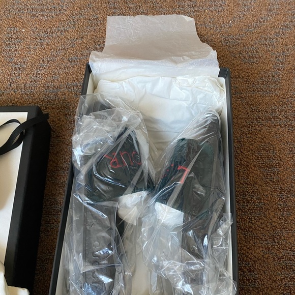 Authentic Gucci Slides - Picture 4 of 8